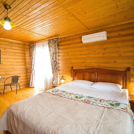 Комплекс Відпочинку Пампушка & Подушка Hotel Burlach'ya Balka Exterior photo
